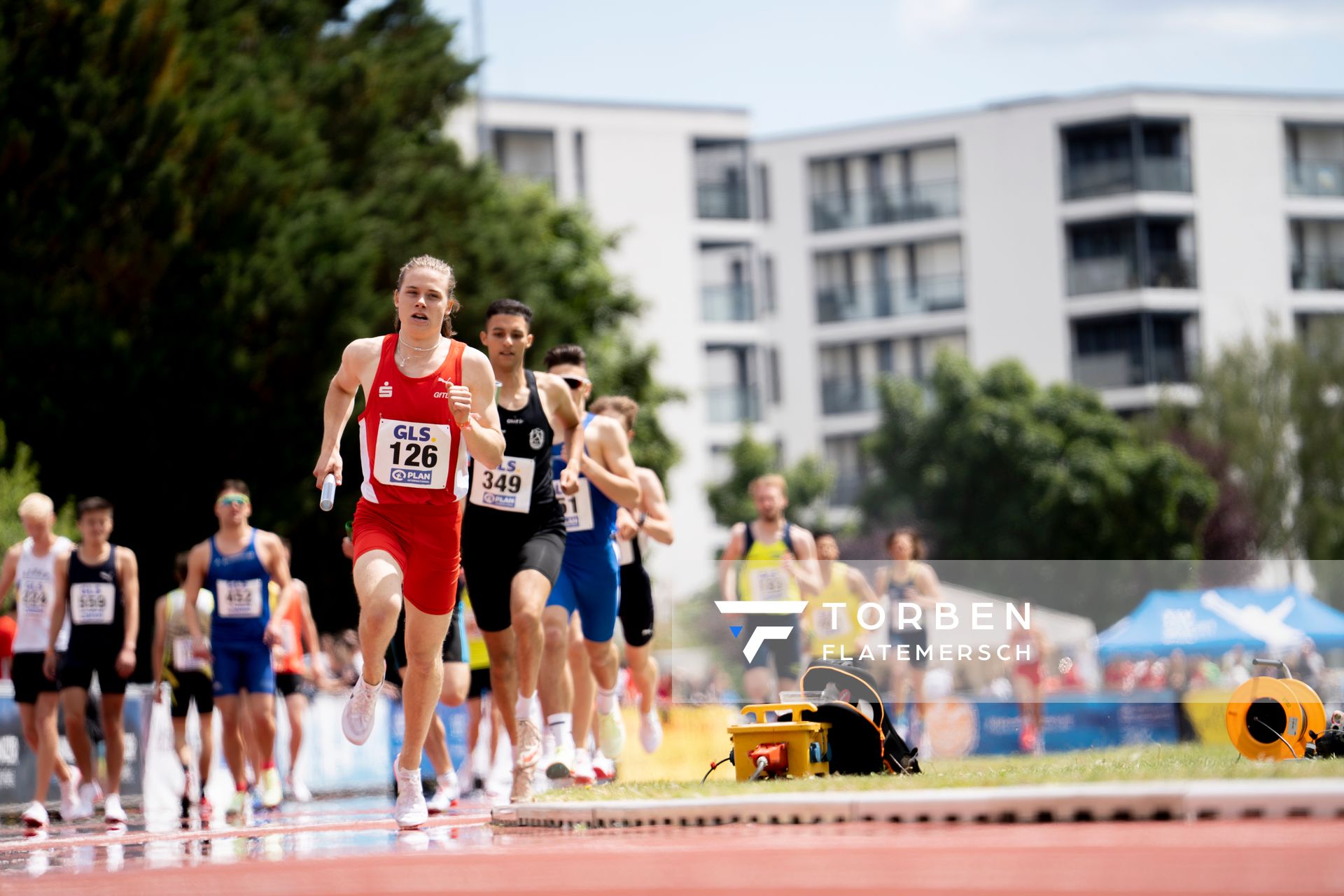 Noah Boeck (LG Olympia Dortmund) am 29.05.2022 waehrend der Deutschen Meisterschaften Langstaffel im Otto-Schott-Sportzentrum in Mainz